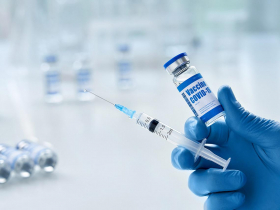 沒有絕對安全選項 發燒、手腫、混打都有解　弭平疑慮 指揮官詳答疫苗副作用六問